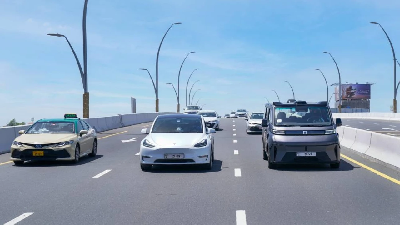 انطلاق التشغيل التجاري للتاكسي ذاتي القيادة في منطقتي أم سقيم وجميرا